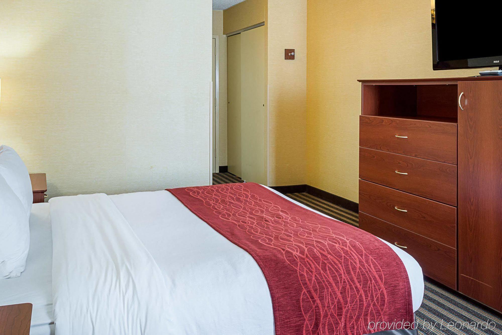 Comfort Inn Petersburg Near Fort Gregg-Adams Экстерьер фото