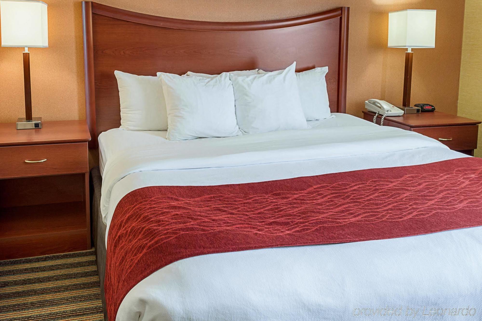 Comfort Inn Petersburg Near Fort Gregg-Adams Экстерьер фото