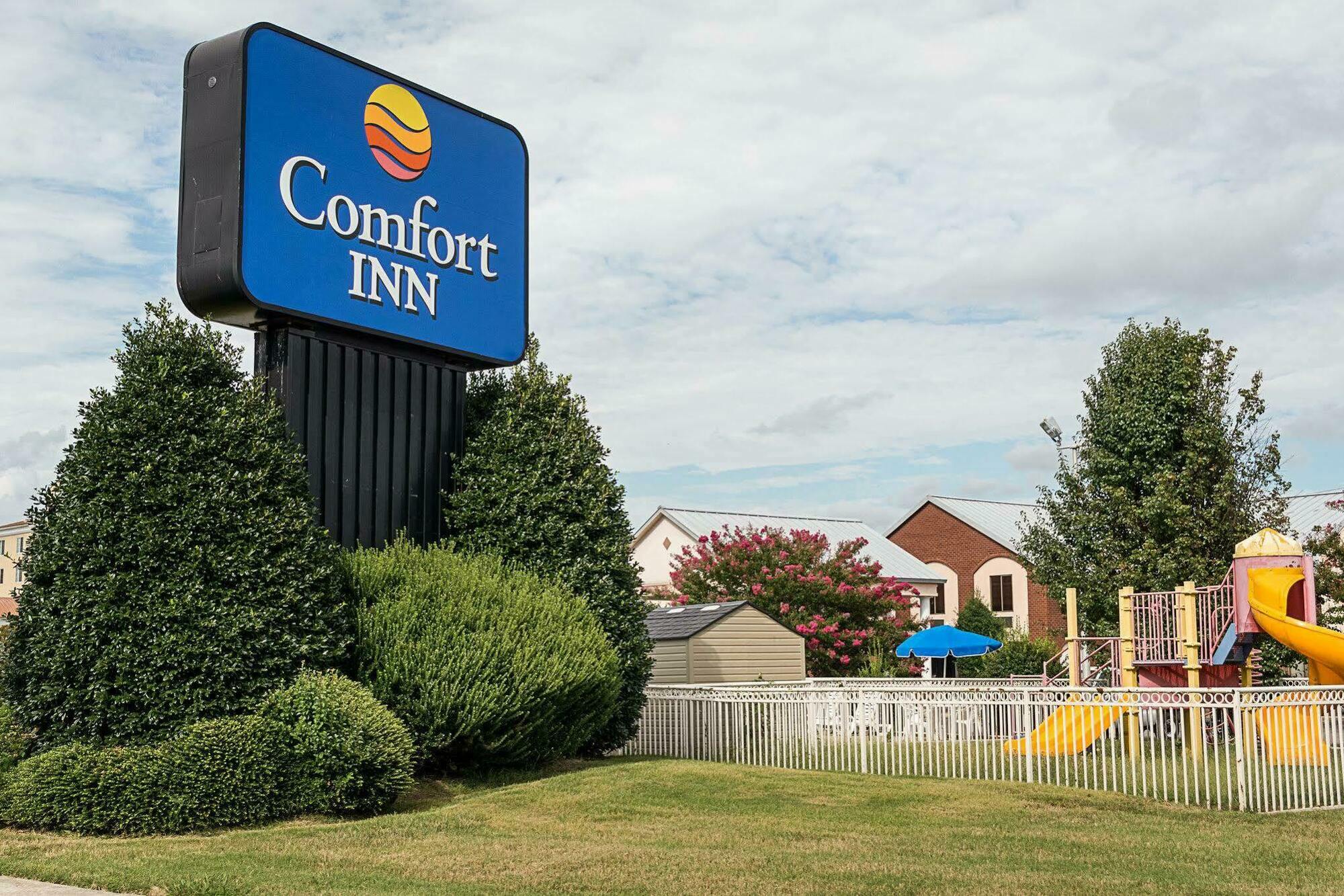 Comfort Inn Petersburg Near Fort Gregg-Adams Экстерьер фото